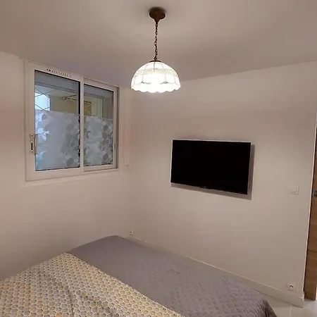 Front De - Emplacement Prise Au Calme - T2 Moderne Et Entierement Climatise - A Pieds * Sanary-sur-Mer